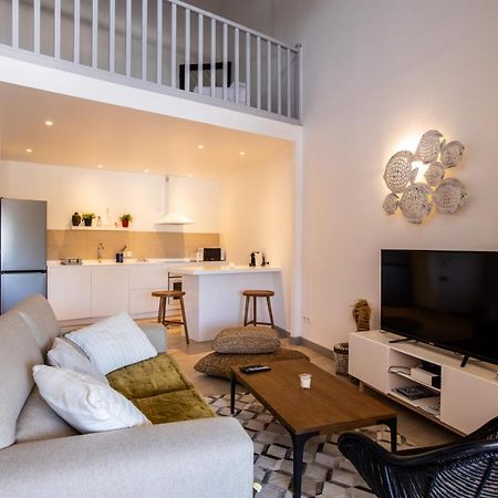 Stunning New Apartment With View Of Orient Bay Quarter of Orleans Exterior photo