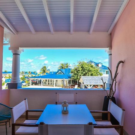 Stunning New Apartment With View Of Orient Bay Quarter of Orleans Exterior photo