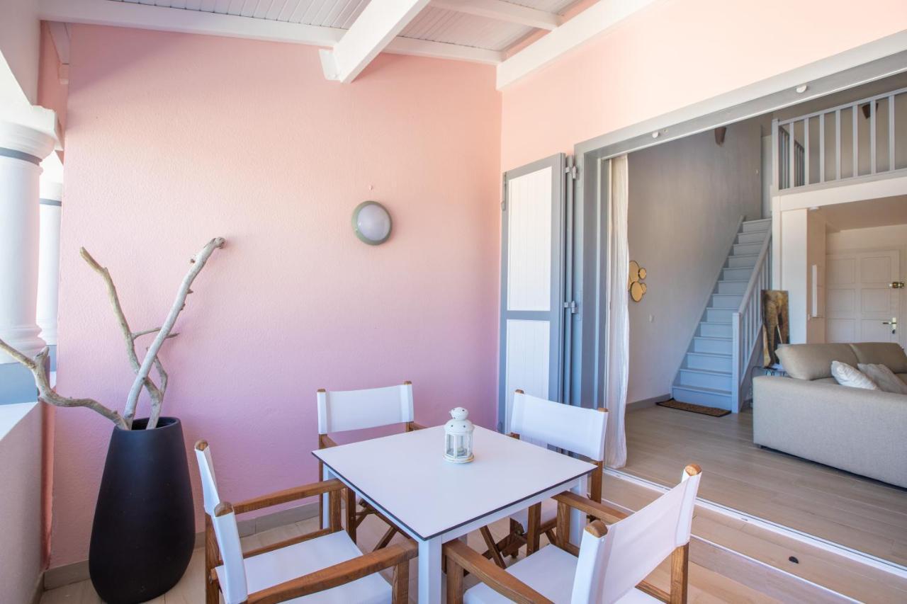 Stunning New Apartment With View Of Orient Bay Quarter of Orleans Exterior photo